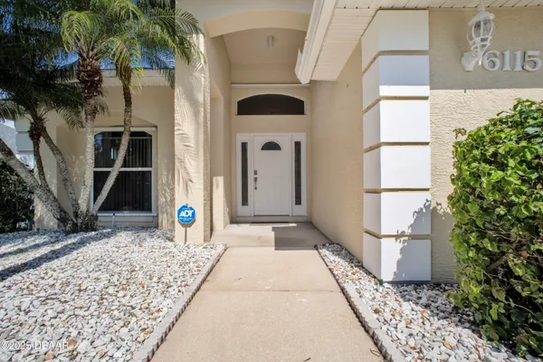 $3,300 | 6115 Sabal Point Circle, Port Orange, FL 32128