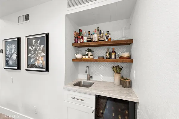 $4,895 | 12628 Newport Avenue, Tustin, CA 92780