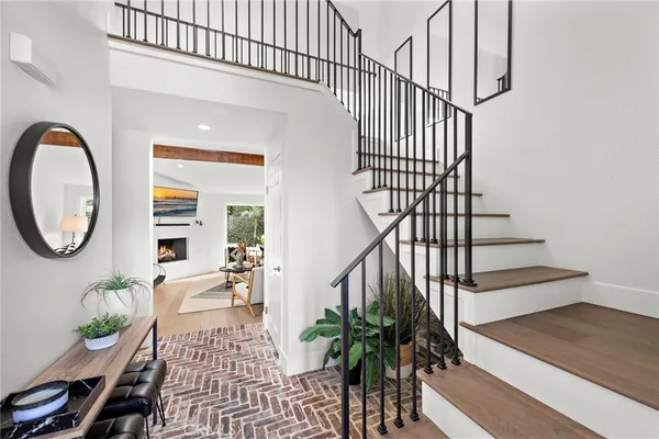 $4,895 | 12628 Newport Avenue, Tustin, CA 92780