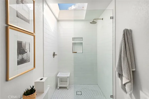 $4,895 | 12628 Newport Avenue, Tustin, CA 92780