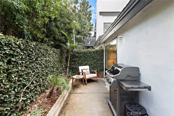 $4,895 | 12628 Newport Avenue, Tustin, CA 92780