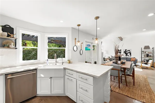 $4,895 | 12628 Newport Avenue, Tustin, CA 92780