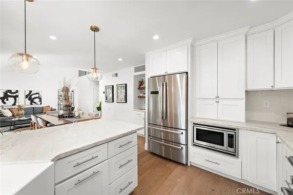 $4,895 | 12628 Newport Avenue, Tustin, CA 92780