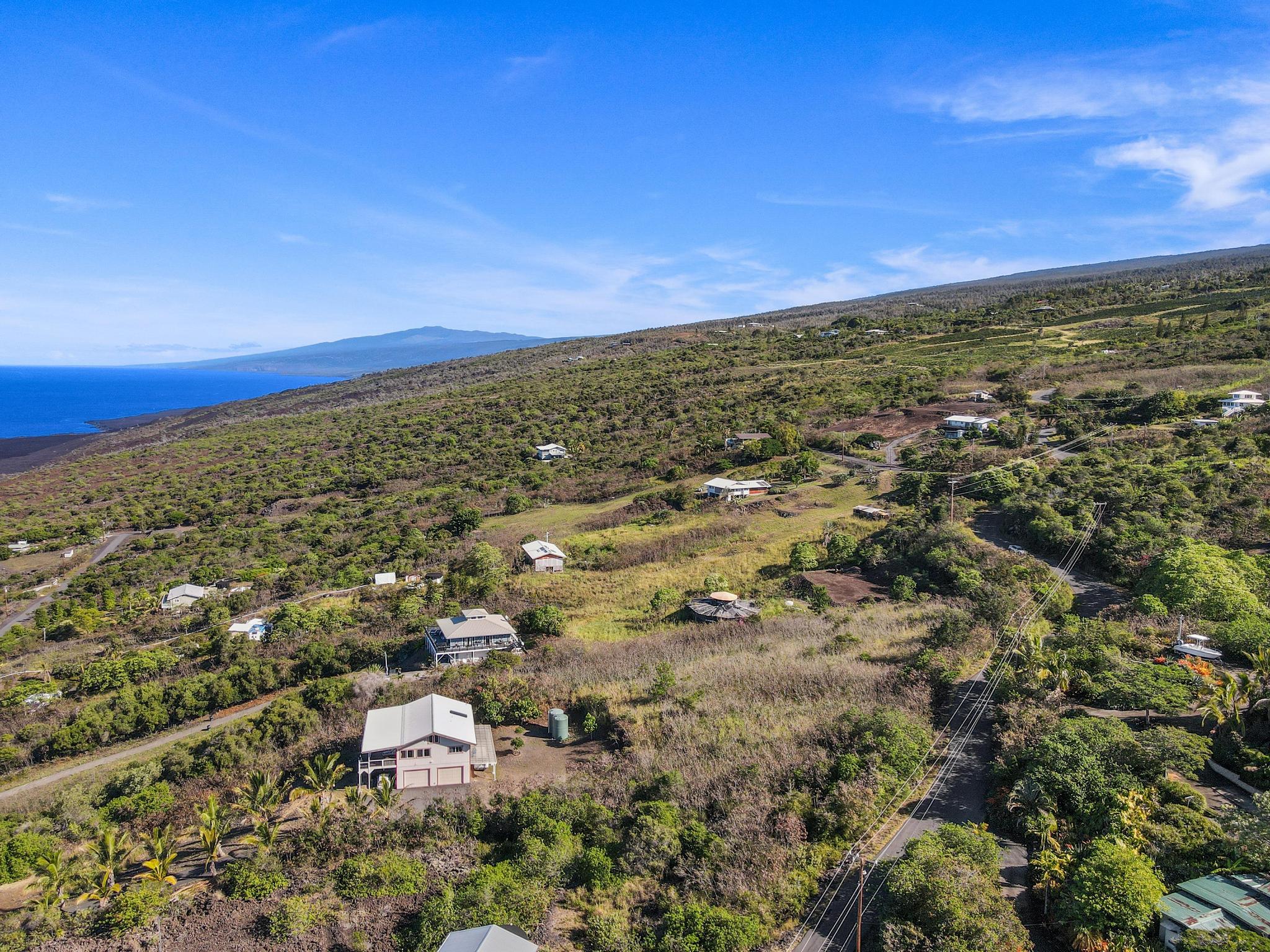16 Milolii Road Captain Cook, HI 96704 - Photo 9 of 19 Gallery Image 9