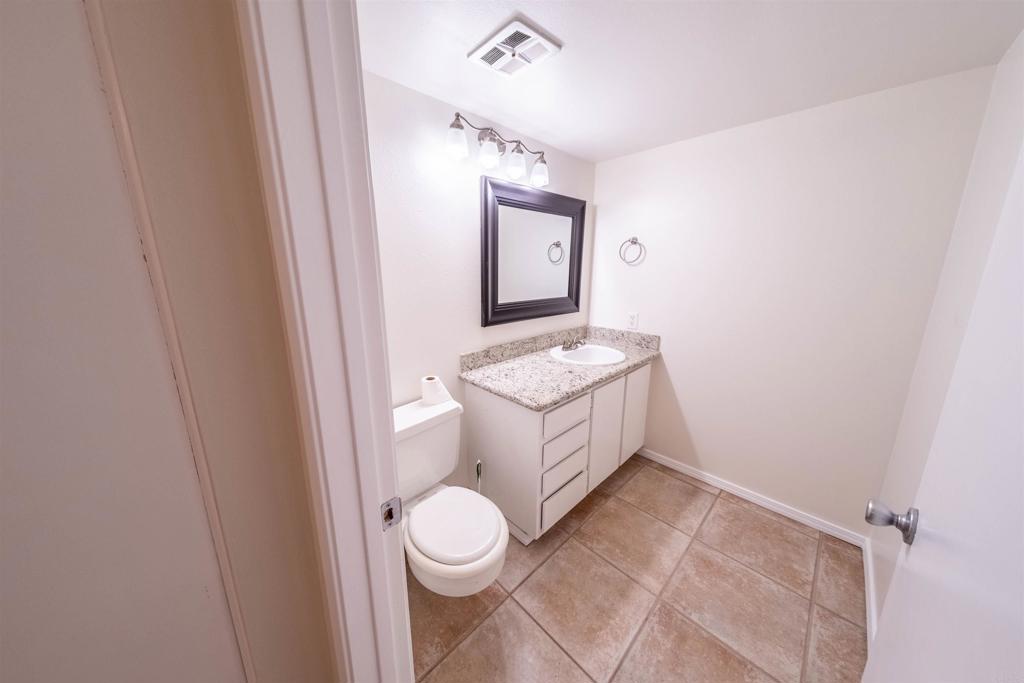 2374 Caringa Way Carlsbad, CA 92009 - Photo 24 of 41