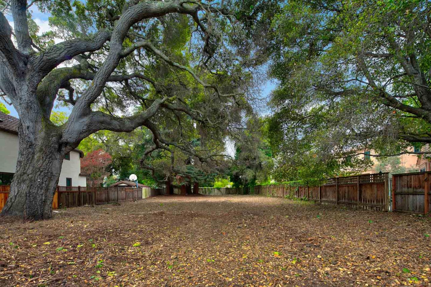 1628 Bryant Street Palo Alto, CA 94301 - Photo 9 of 18