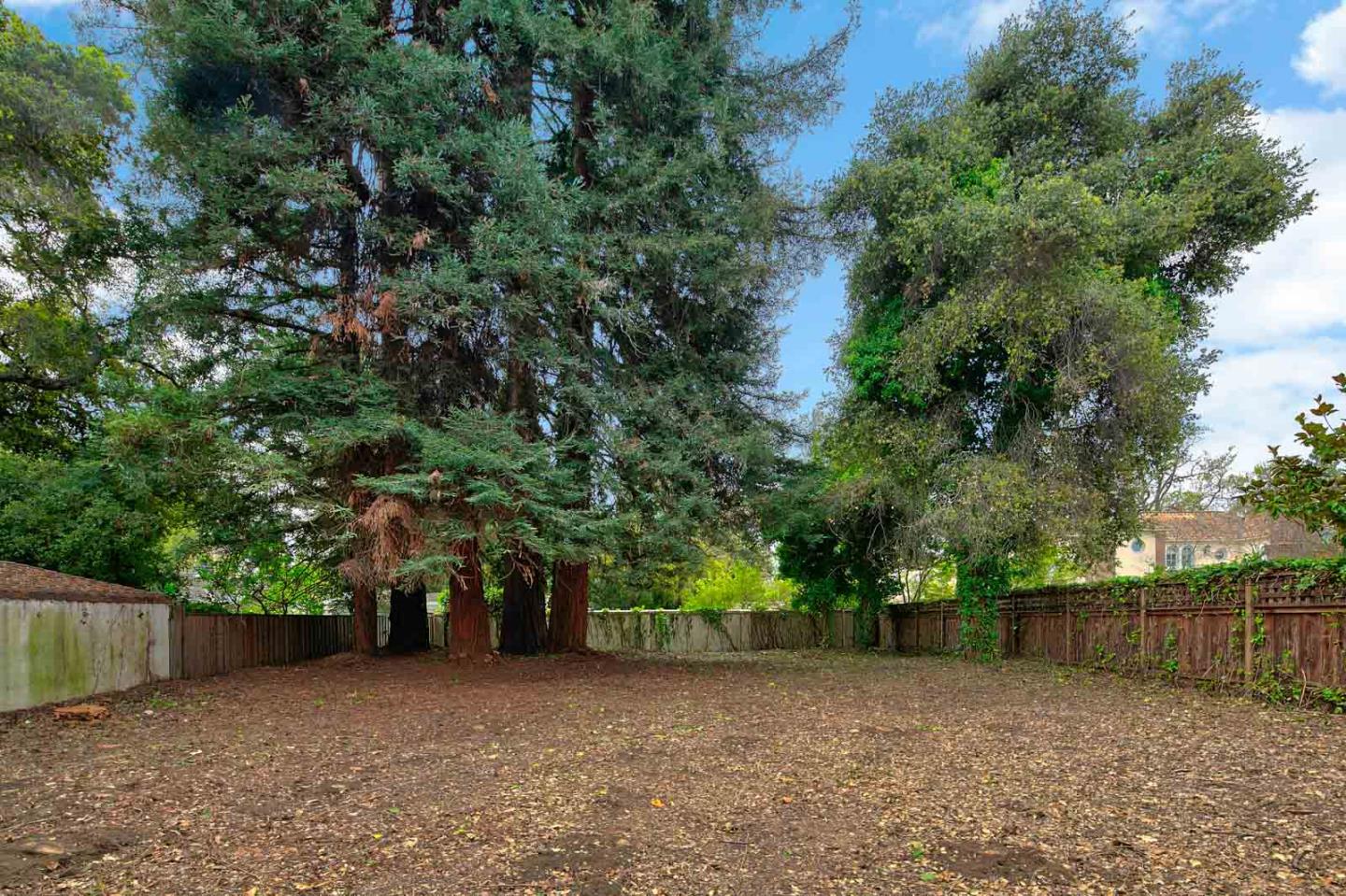 1628 Bryant Street Palo Alto, CA 94301 - Photo 10 of 18