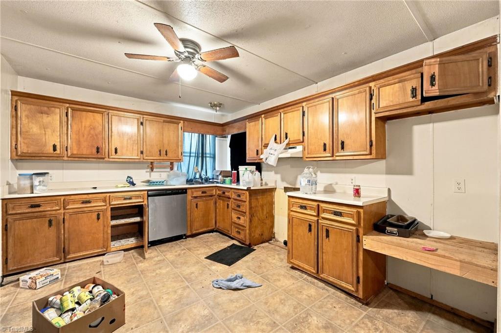 7166 Wright Road Thomasville, NC 27360 - Photo 31 of 47 Gallery Image 31