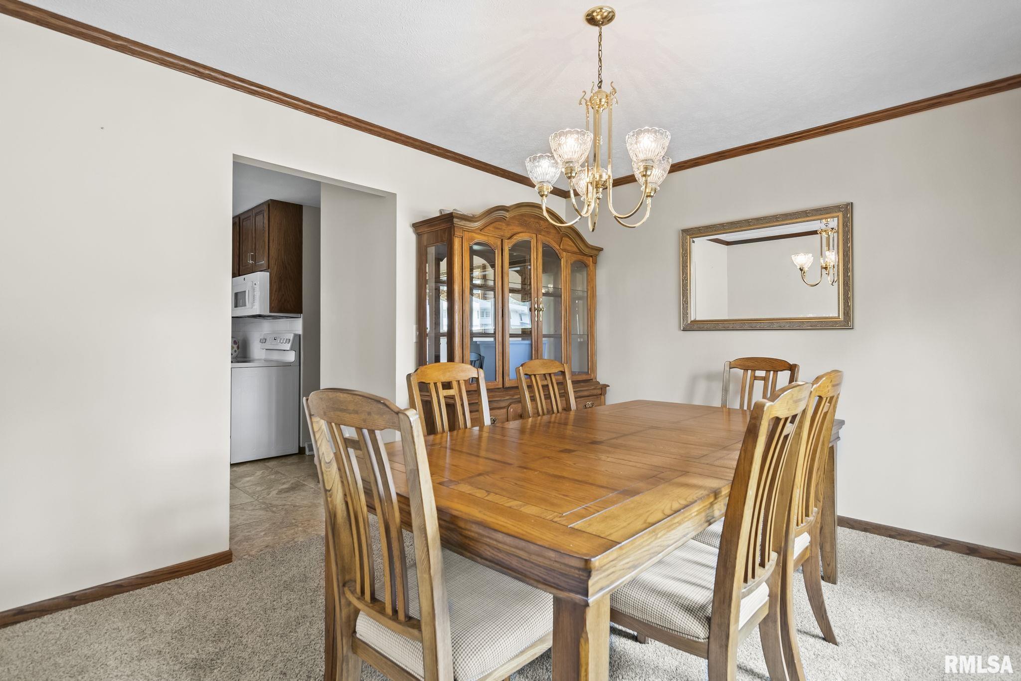 114 Golf Road Springfield, IL 62704 - Photo 17 of 35