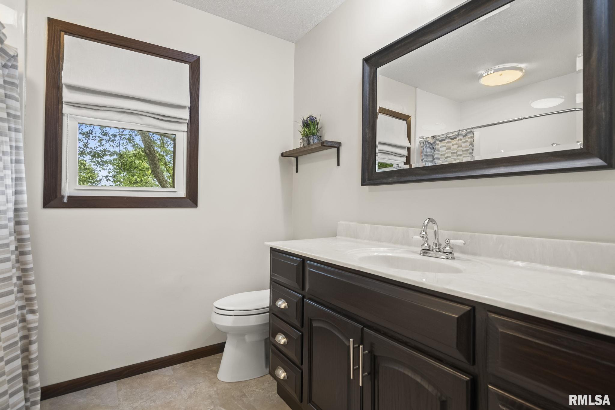 114 Golf Road Springfield, IL 62704 - Photo 32 of 35