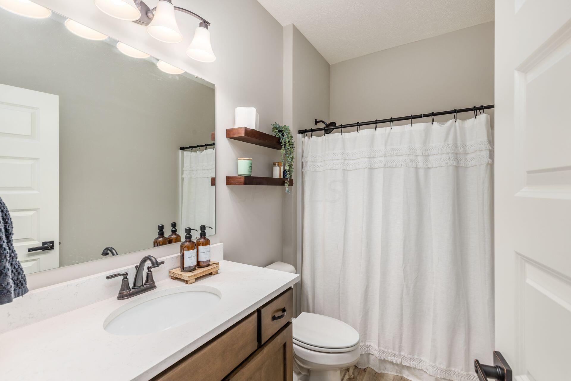 2064 Troy Road Delaware, OH 43015 - Photo 35 of 52 Full bathroom.