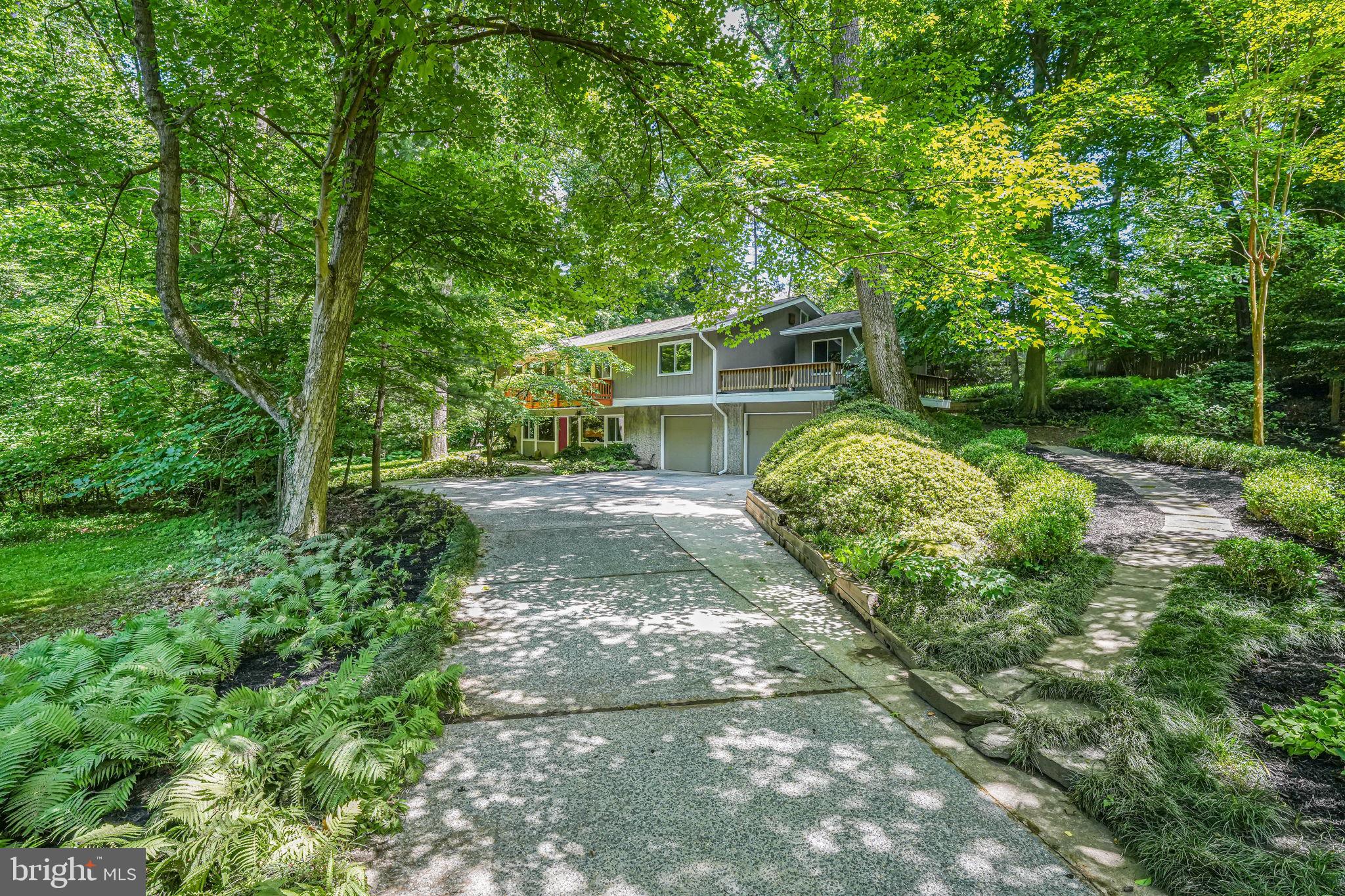 2 Persimmon Court Bethesda, MD 20817 - Photo 2 of 89