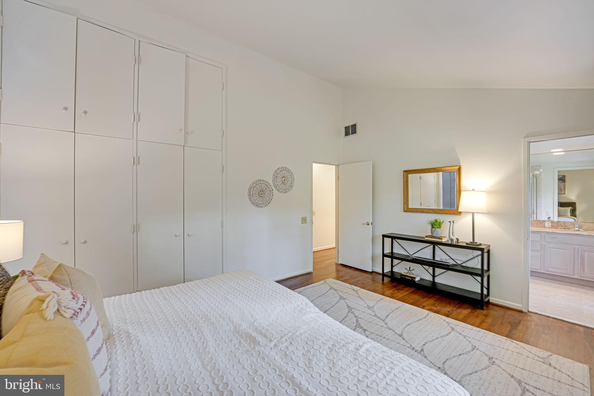 2 Persimmon Court Bethesda, MD 20817 - Photo 47 of 89