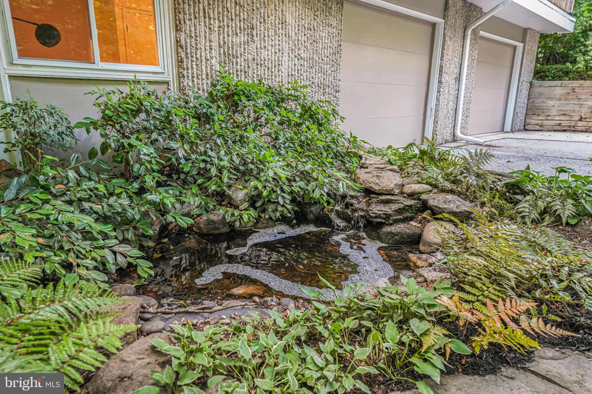 2 Persimmon Court Bethesda, MD 20817 - Photo 5 of 89