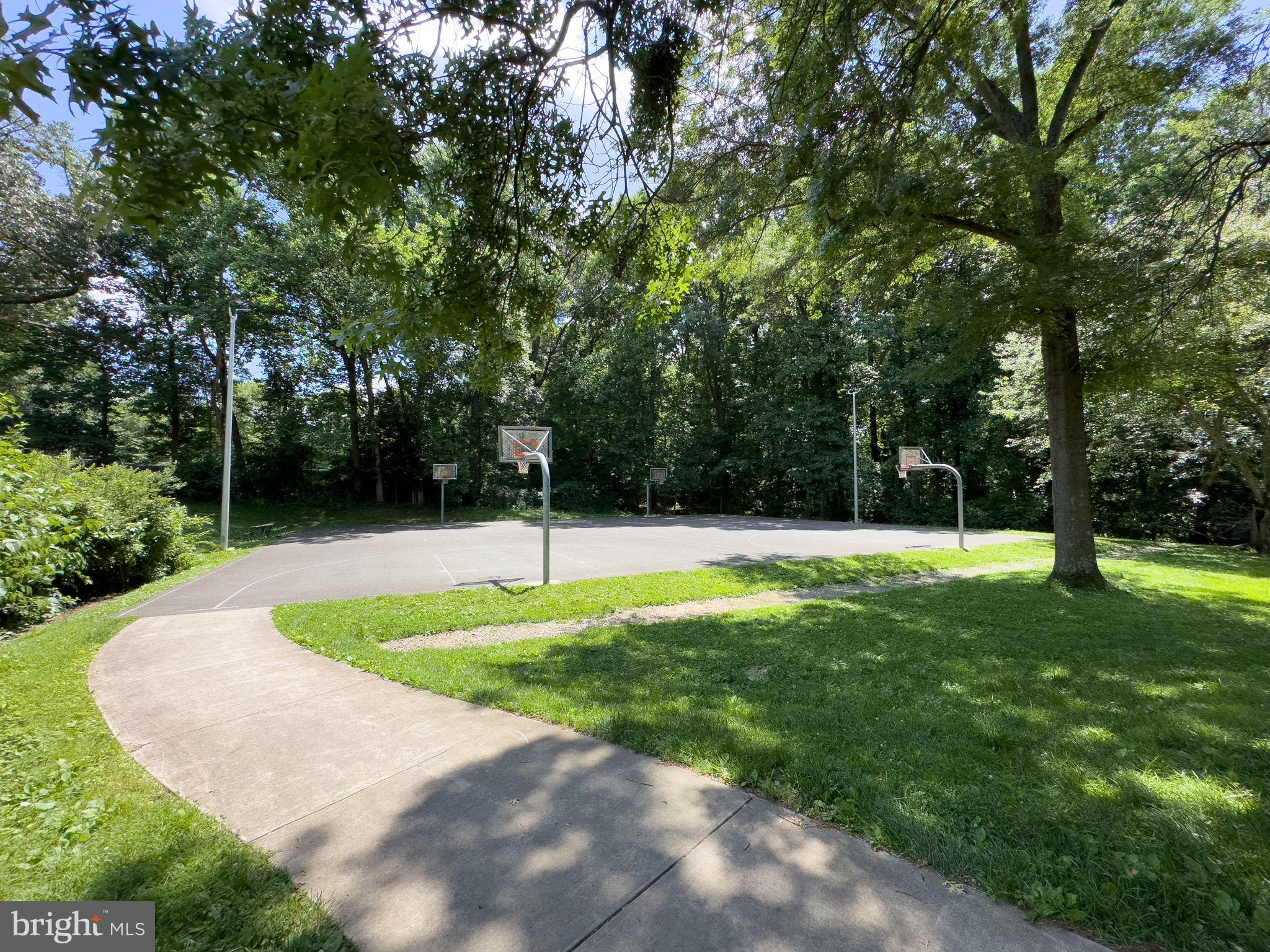 2 Persimmon Court Bethesda, MD 20817 - Photo 77 of 89