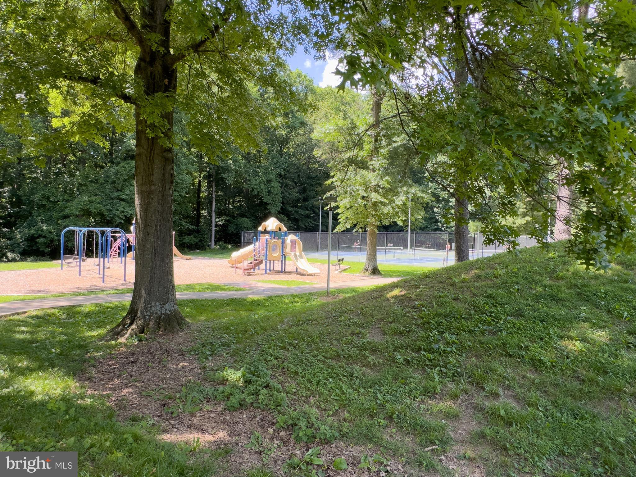 2 Persimmon Court Bethesda, MD 20817 - Photo 78 of 89