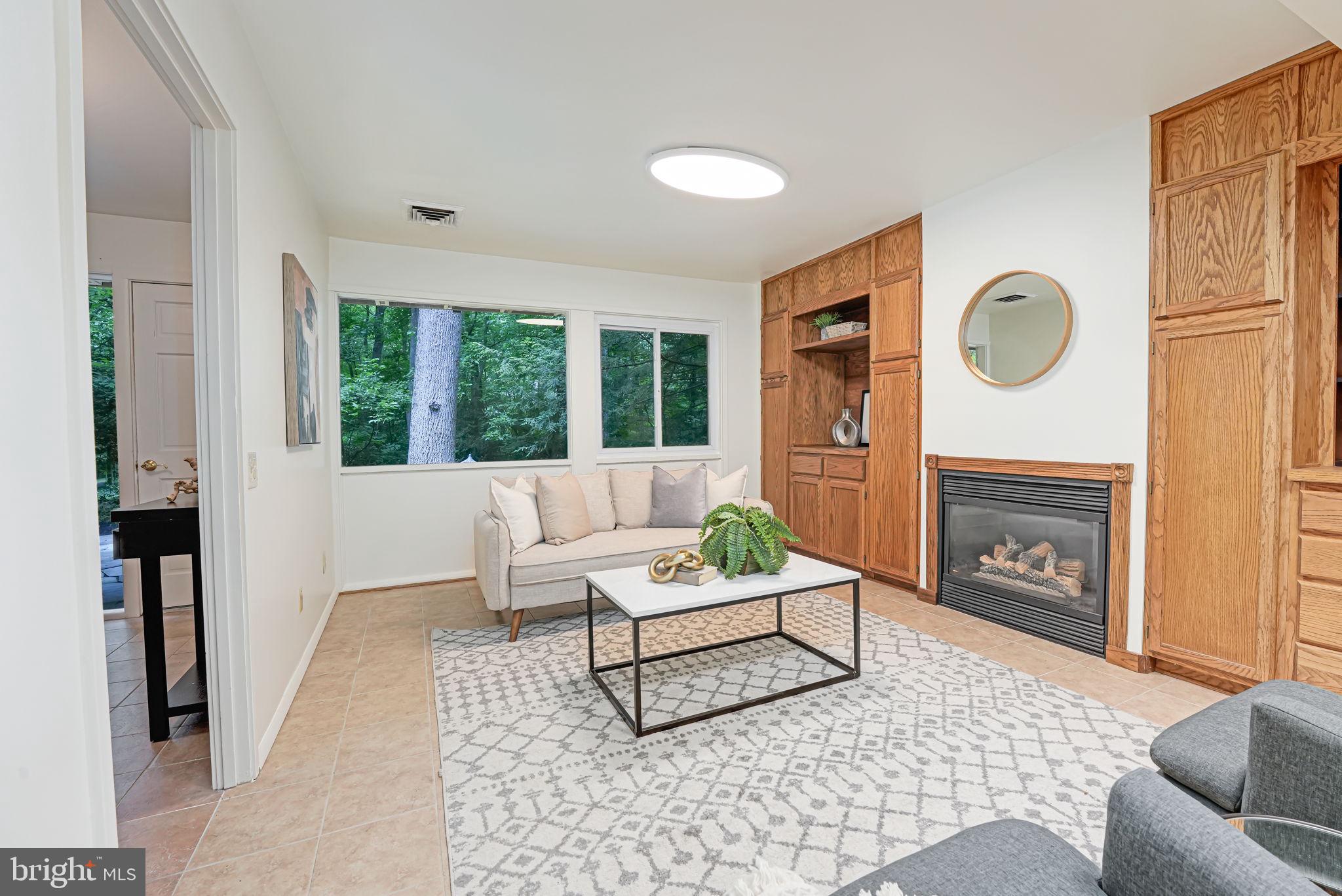 2 Persimmon Court Bethesda, MD 20817 - Photo 8 of 89