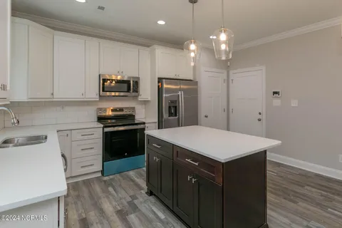 $419,900 | 515 North Sycamore Street, Aberdeen, NC 28315