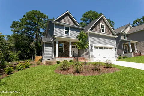 $419,900 | 515 North Sycamore Street, Aberdeen, NC 28315