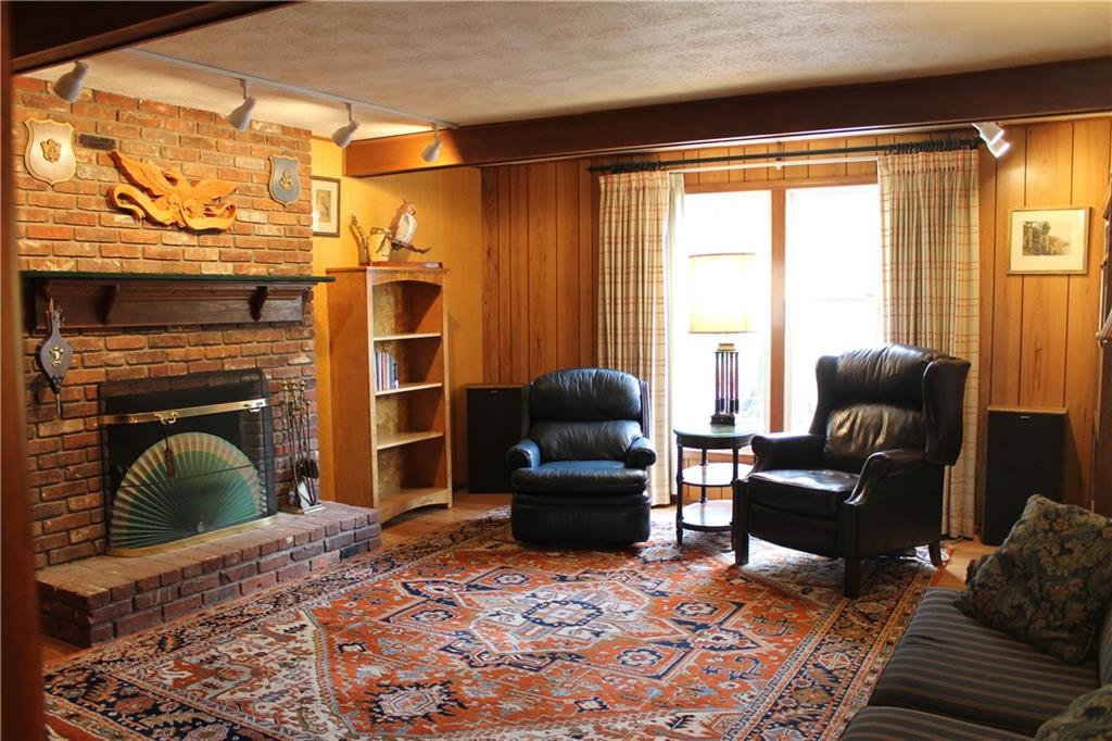 615 Harrogate Road Pittsburgh, PA 15241 - Photo 12 of 25 Gallery Image 12