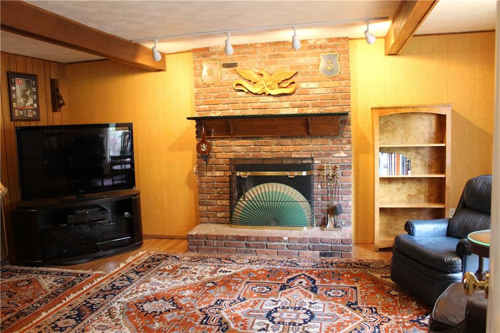 615 Harrogate Road Pittsburgh, PA 15241 - Photo 13 of 25 Gallery Image 13