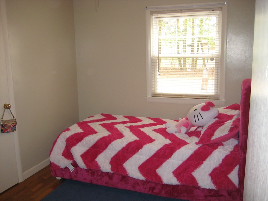 87 Granger Street Springfield, MA 01119 - Photo 8 of 18