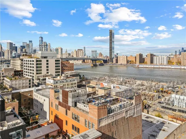 $1,125,000 | 37 Bridge Street, Unit 2D | DUMBO