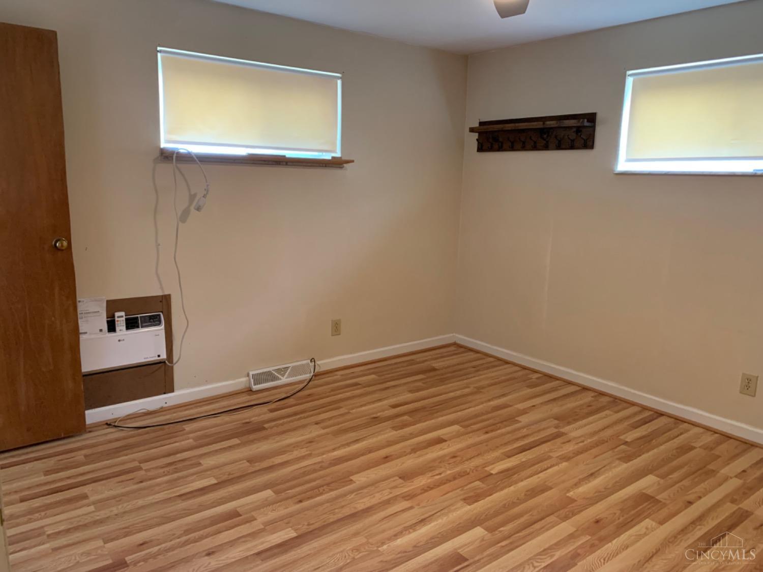 3354 Blue Rock Road Cincinnati, OH 45239 - Photo 11 of 23 Gallery Image 11