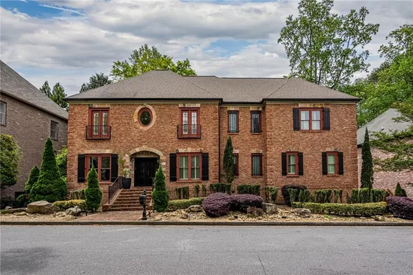 $1,200,000 | 1240 Brookhaven Hideaway Court Northeast, Atlanta, GA 30319