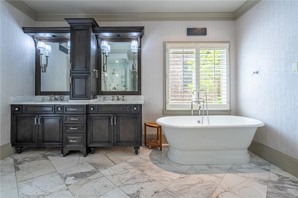 1240 Brookhaven Hideaway Court Northeast Atlanta, GA 30319 - Photo 27 of 35