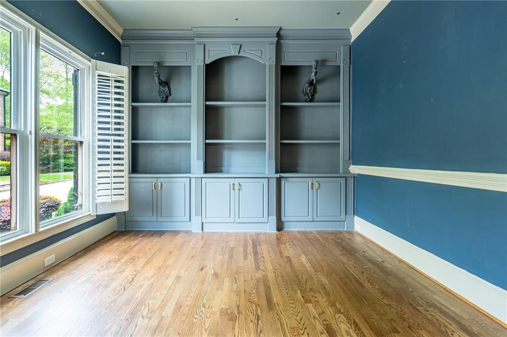 1240 Brookhaven Hideaway Court Northeast Atlanta, GA 30319 - Photo 5 of 35