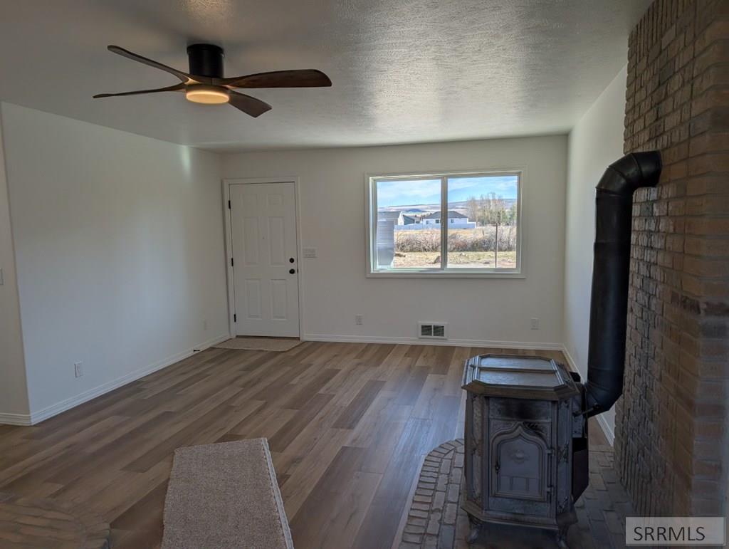 4822 South Streeter Avenue Ammon, ID 83406 - Photo 17 of 44