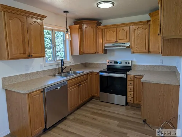 $350,500 | 4822 South Streeter Avenue, Ammon, ID 83406