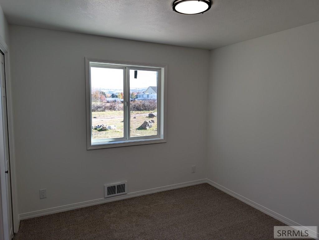 4822 South Streeter Avenue Ammon, ID 83406 - Photo 25 of 44