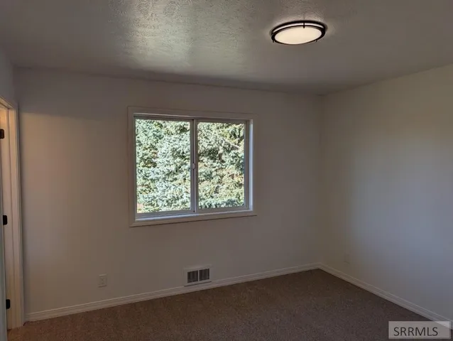 $350,500 | 4822 South Streeter Avenue, Ammon, ID 83406