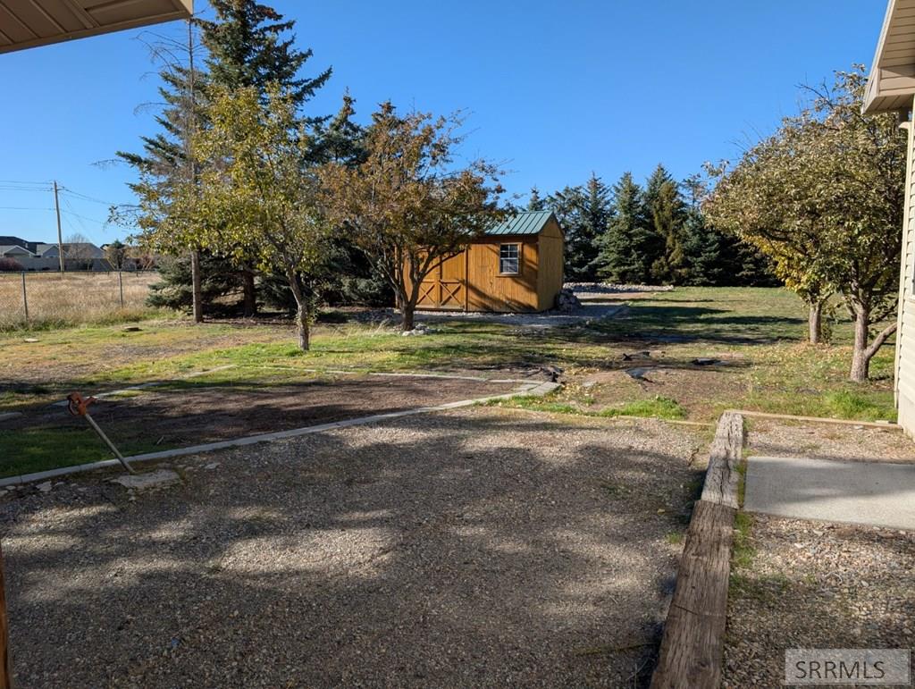 4822 South Streeter Avenue Ammon, ID 83406 - Photo 39 of 44