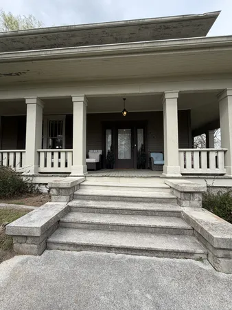 $599,000 | 702 Washington Avenue, Mount Pleasant, TN 38474