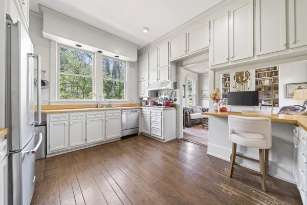 $599,000 | 702 Washington Avenue, Mount Pleasant, TN 38474