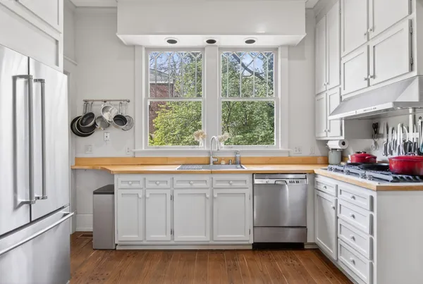 $599,000 | 702 Washington Avenue, Mount Pleasant, TN 38474