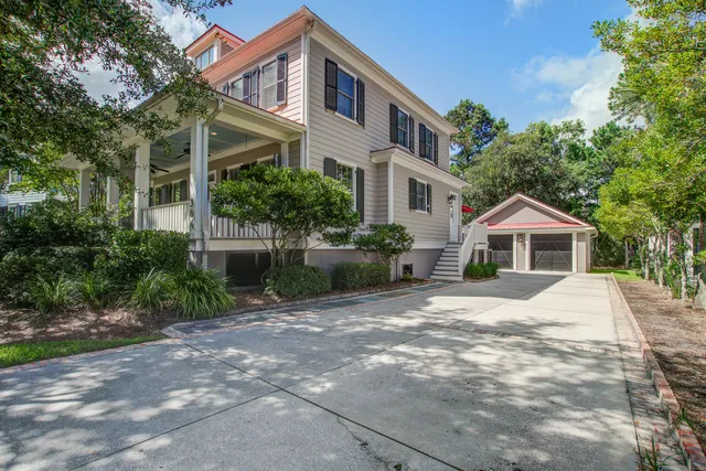 $1,695,000 | 364 Evian Way, Mount Pleasant, SC 29464