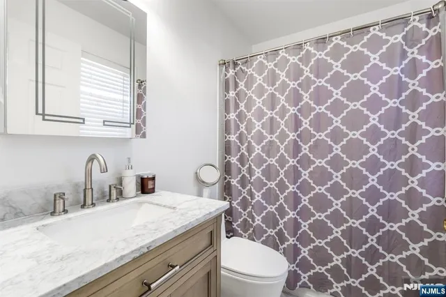 $649,900 | 127 Stratford Drive, Unit 1028, Nutley, NJ 07110