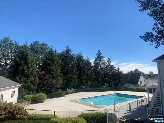 $649,900 | 127 Stratford Drive, Unit 1028, Nutley, NJ 07110
