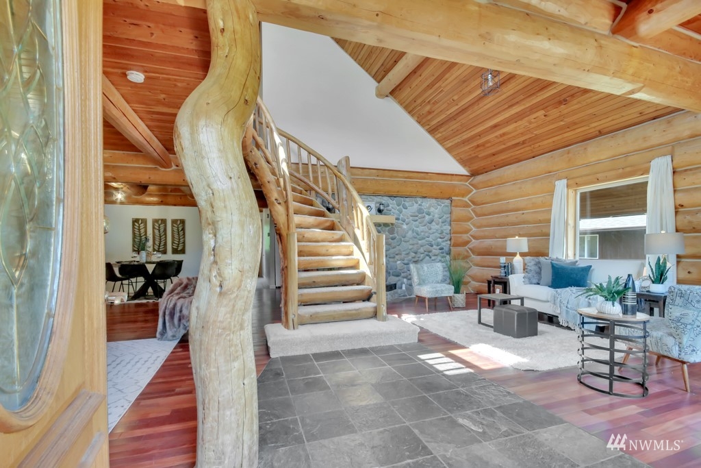 14206 Maple Road Southeast Port Orchard, WA 98367 - Photo 5 of 40 Gallery Image 5