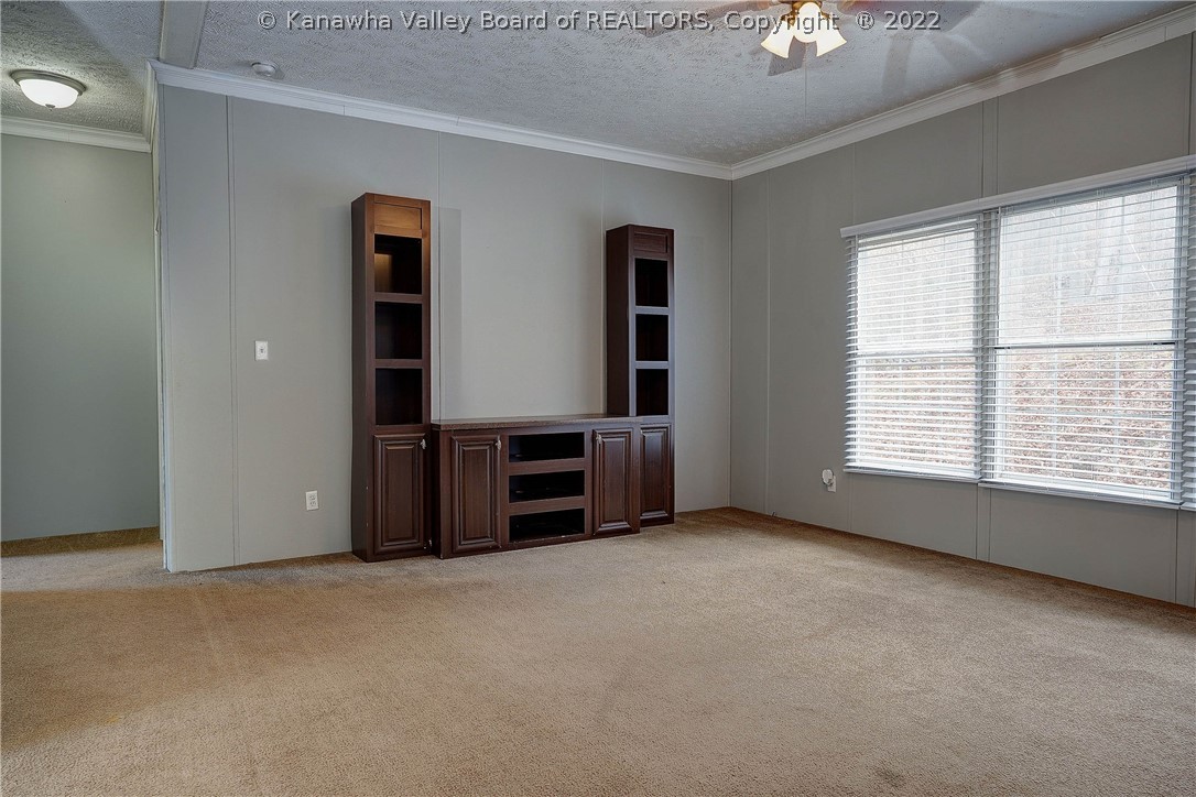 9301 Charleston Road Walton, WV 25286 - Photo 6 of 28 Gallery Image 6
