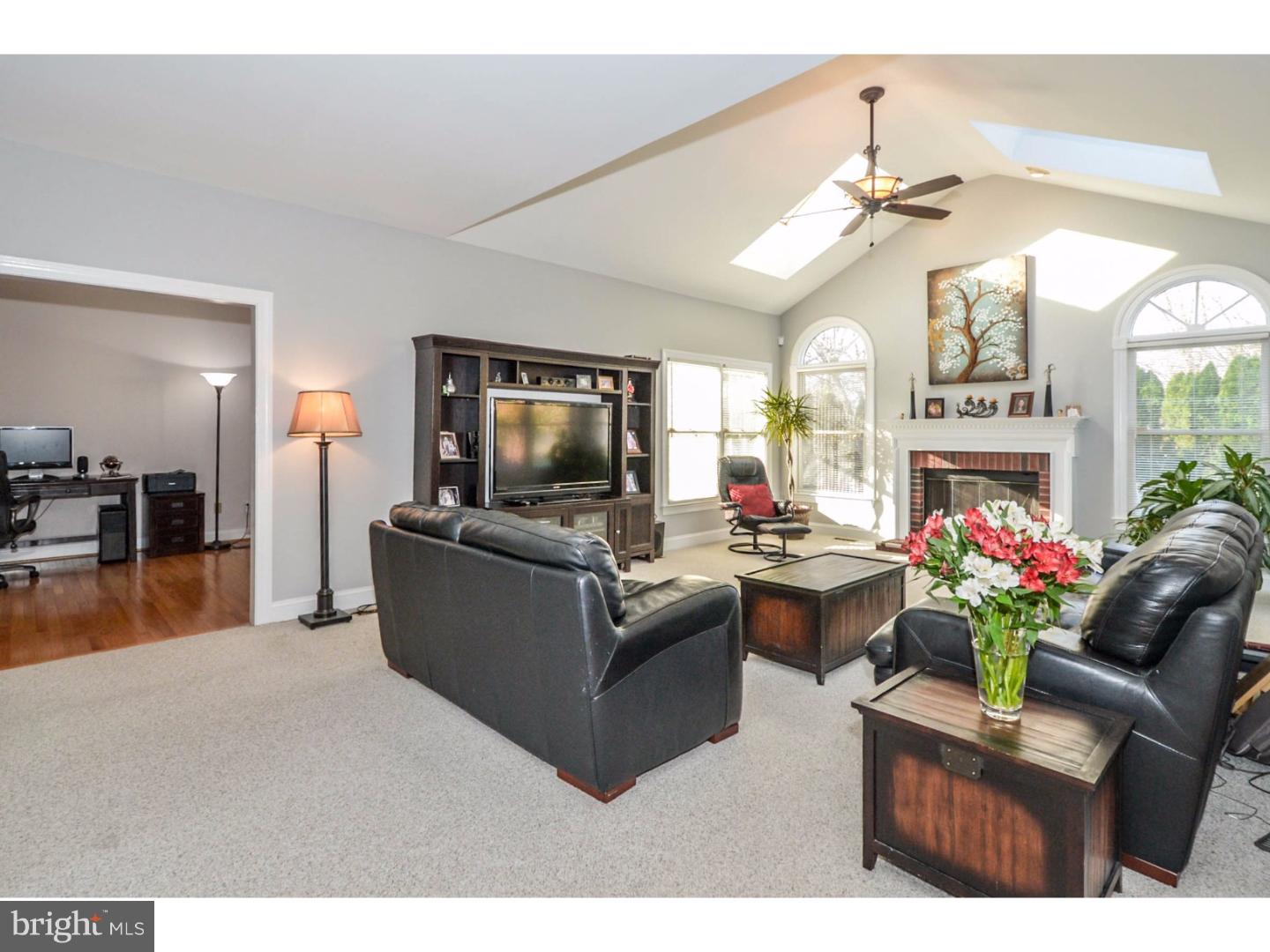 1575 Brookfield Road Newtown, PA 18940 - Photo 10 of 25 Family Room