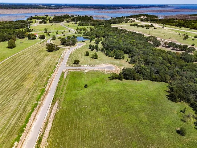 $132,900 | 220 Diamond Point, Dodd City, TX 75438