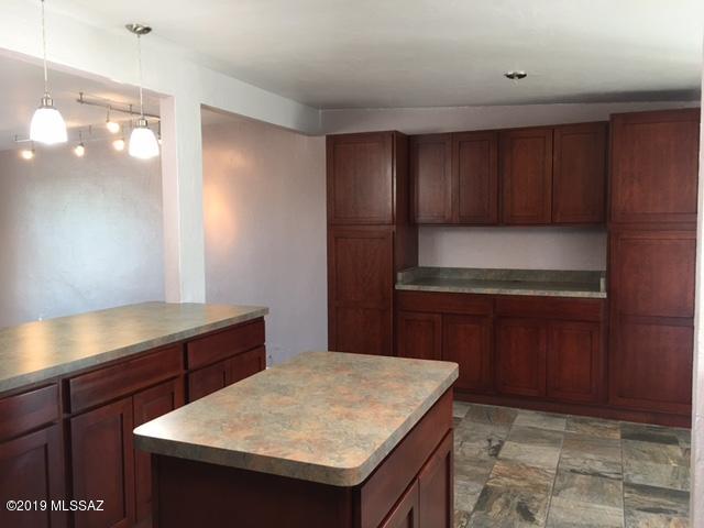 8311 East 3rd Street Tucson, AZ 85710 - Photo 6 of 40