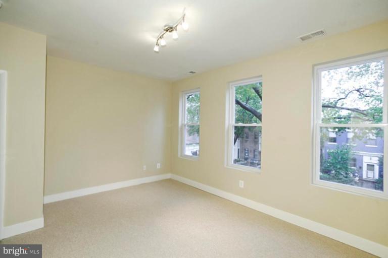 276 15th Street Southeast Washington, DC 20003 - Photo 8 of 11 Master Bedroom