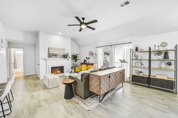 $2,100 | 12158 Bowsman Drive, Tomball, TX 77377