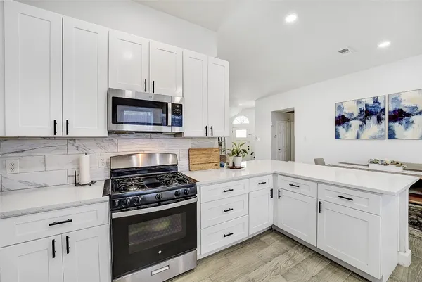 $2,100 | 12158 Bowsman Drive, Tomball, TX 77377